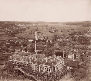De Bosporus vanaf de Beyazd-toren door J. Pascal Sebah